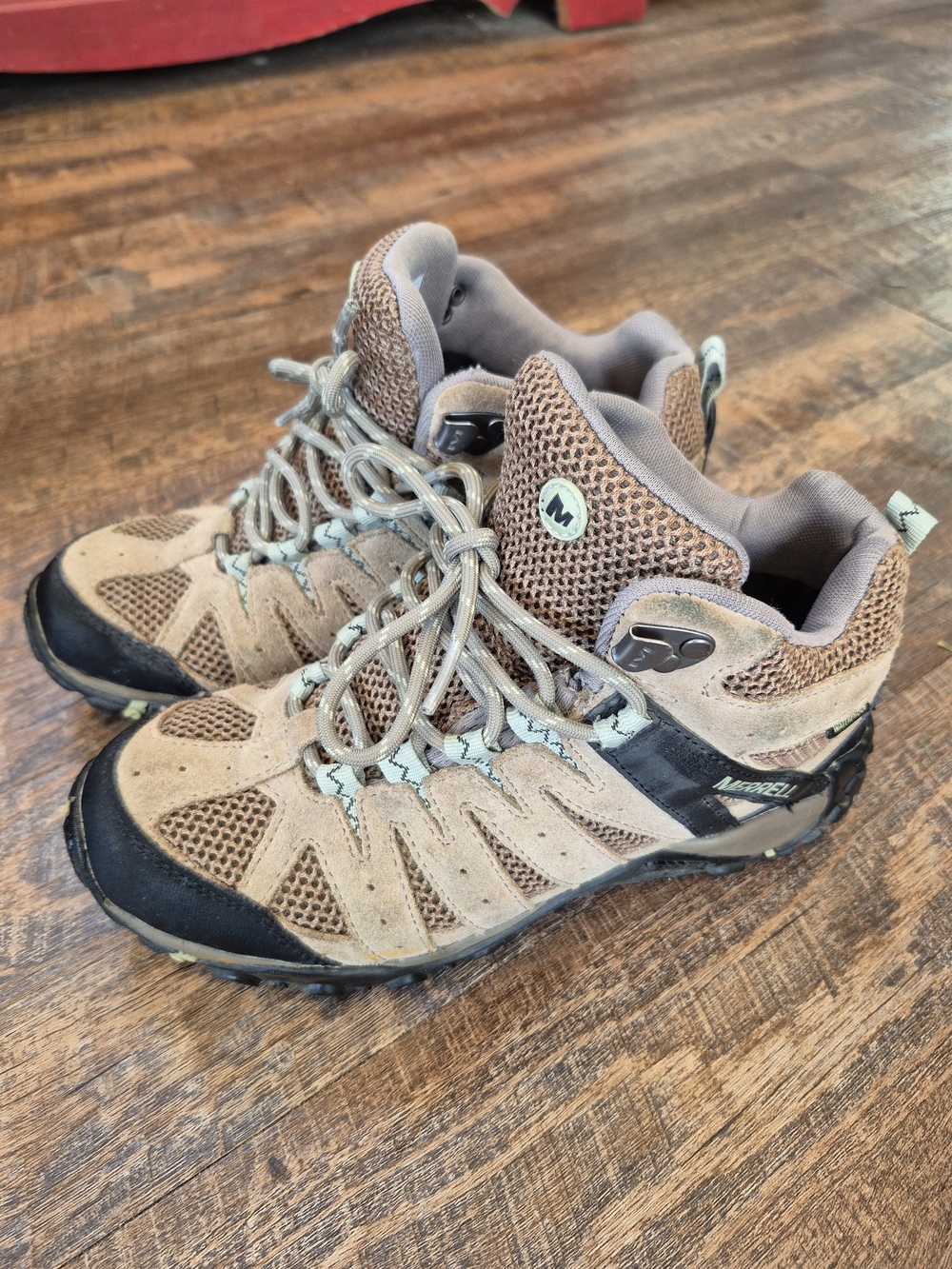 Merrell Women's Accelorator Brown Hiking Shoes Size 7.5 Breatheable